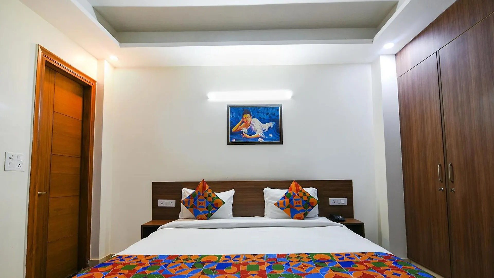 Fabhotel Muktinath Gurgaon Hotel